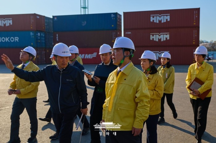 이재명 대통령, 화물운송·물류업계 종...