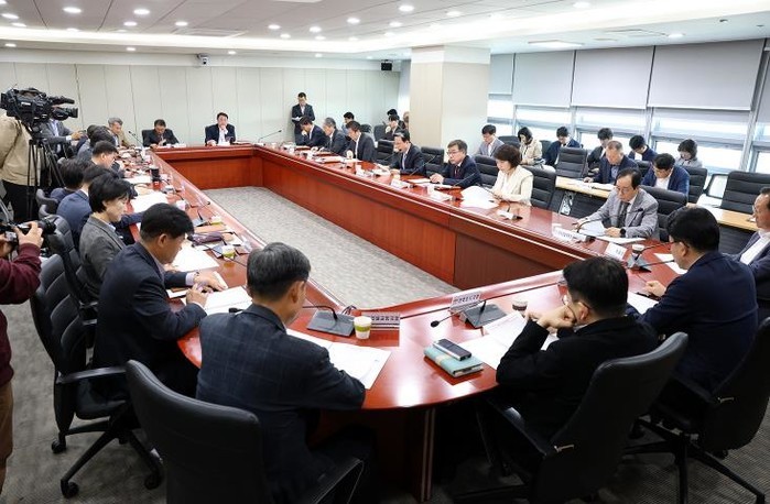 충청남도 김태흠 지사 “지역경제 회복...