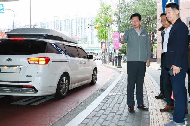 이상일 용인특례시장, 죽전역 현장점검...