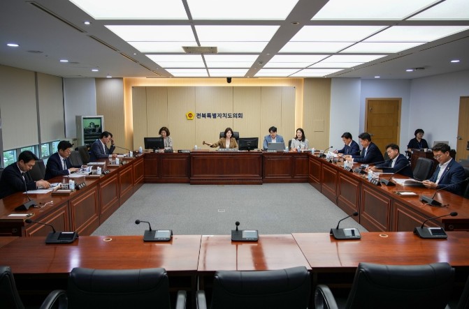 전북균형발전특별위원회, 성과 담은 활...