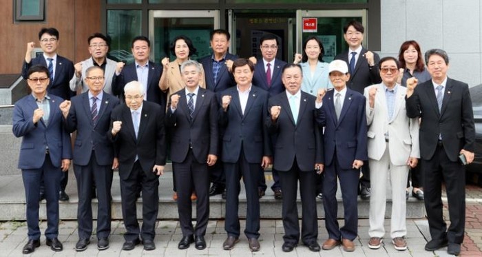 제13대 충남도의회 전반기 의장단 도...