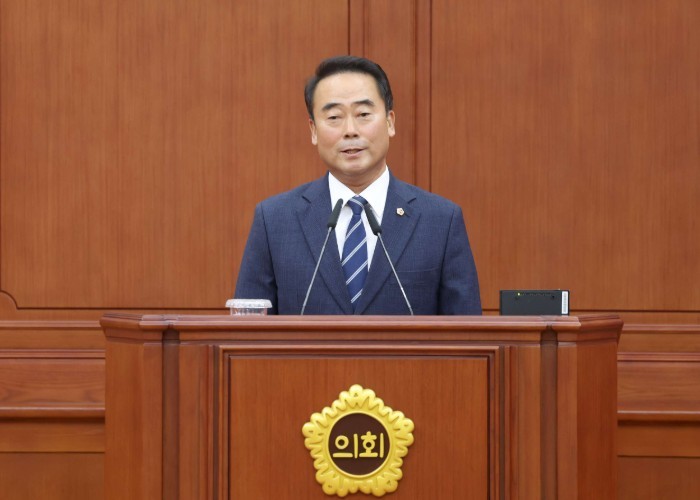 대전시의회, 의장 조성칠, 제1부의장...