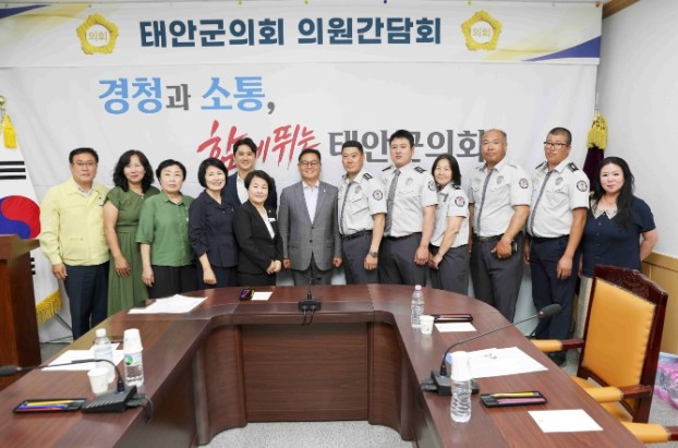김영인 태안군의회 의장, 취임 후 첫...