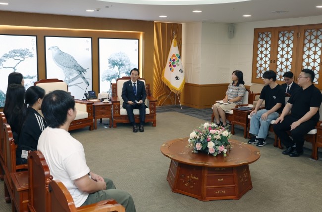 박수현 충남도지사, 청소년 모의투표 ...
