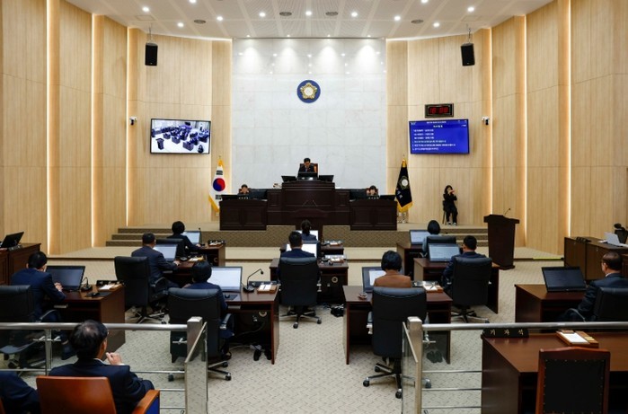 예산군의회, 제327회 임시회 개회