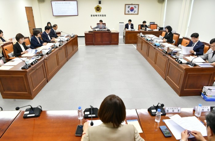 의료·돌봄 챙기고 문화유산 되찾기 나...