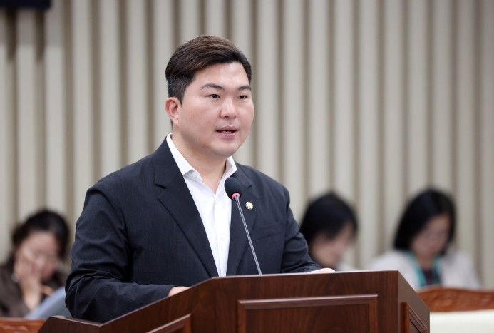 "빠진 뒤 구하면 늦는다&q...
