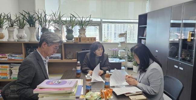 경기도의회 김영희 의원, “교원 연구...